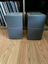 Edifier R1280T Powered Bookshelf Speakers Woodgrain