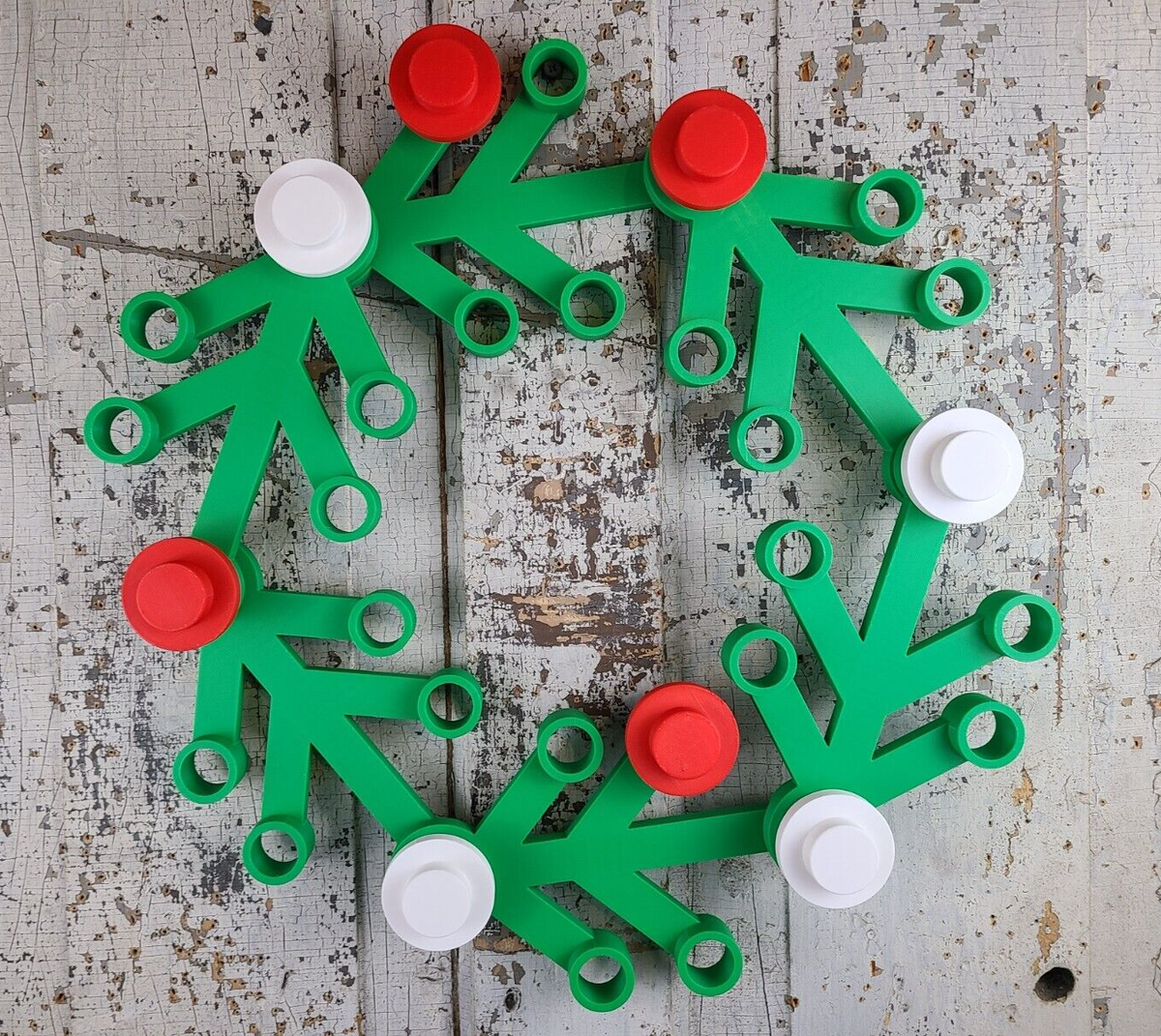 3D Printed LEGO-Inspired Giant Christmas Wreath | 18x18 Inch