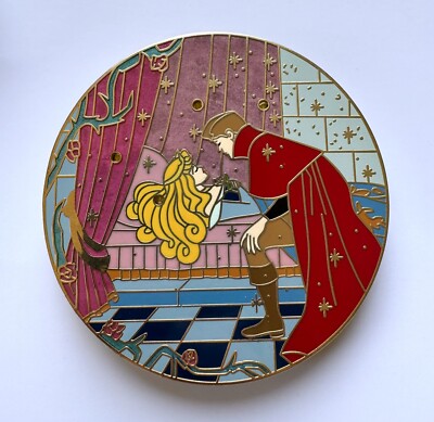 Sleeping Beauty - True Loves Kiss- LED Light Up Fantasy Pin LE 45