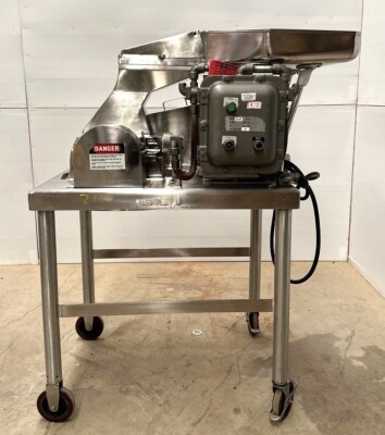 Fitzpatrick Fitzmill Mdl. DAS06 Hammer/Knife mill. Stainless Steel. Pan Feed