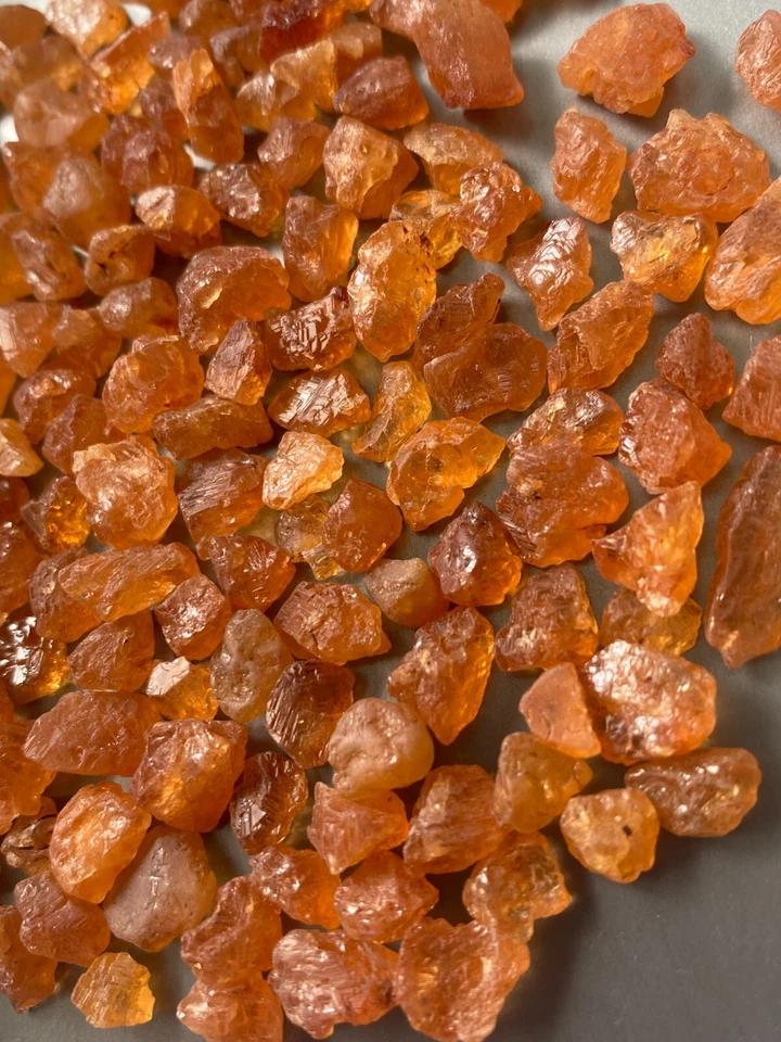 Natutal Orange Colour Spessartine Rough @ 377 cts - Image 3 of 4