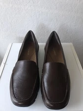 Women’s Easy Spirit Abide Brown Leather Casual Loafer Size 8.5 W - New