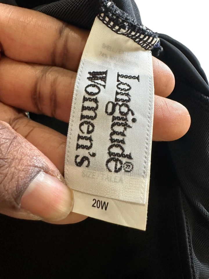 Longitude Floral One-Piece Swimsuit 20W With Padded Cups Full Coverage Swim - Image 3 of 4