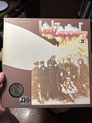 Led Zeppelin II   US Early Pressing   Specialty. Vinyl VG++/Cover VG. 