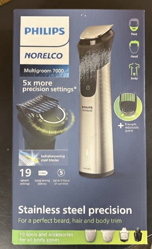 Philips Norelco 7000 Multigroom Mens Rechargeable Electric F