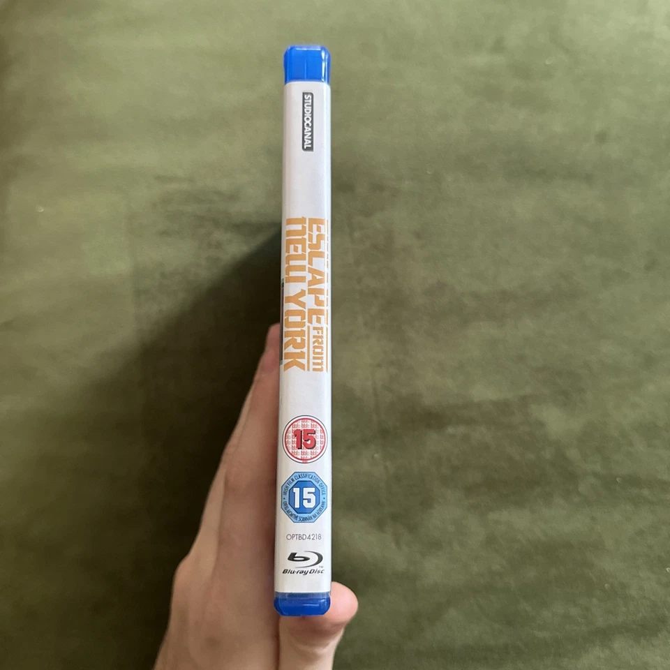 Escape from New York (1981) [Blu-ray / Restored] - Image 3 of 4