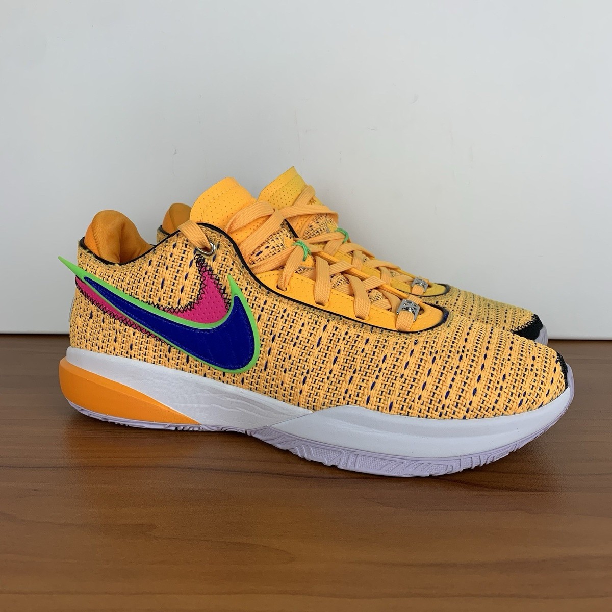 Nike Lebron 20 XX Basketball Shoes Laser Orange Blue DJ5423  display picture 1