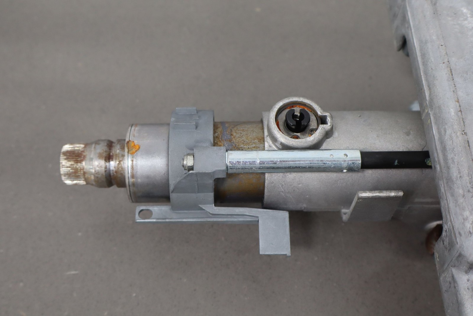 Maybach 57 2007 Steering column