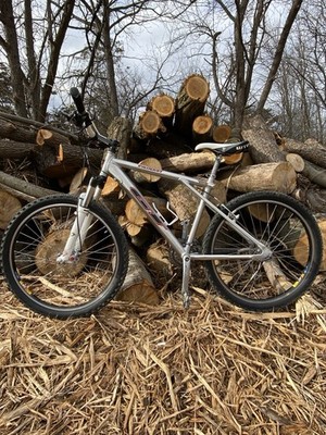 1998 GT Ricochet MTB Bike 16