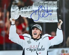TJ Oshie  SIGNED Washington Capitals 8X10 PHOTOGRAPH  Beckett  COA BW30202