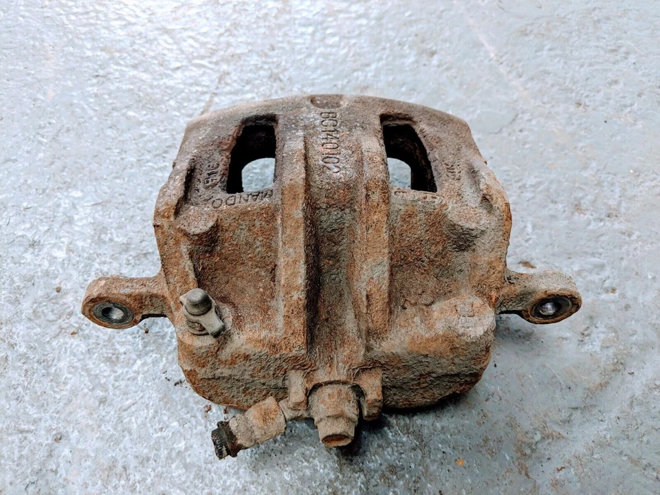 HYUNDAI SANTA FE 2.2 BRAKE CALIPER RH FRONT - Image 2 of 3