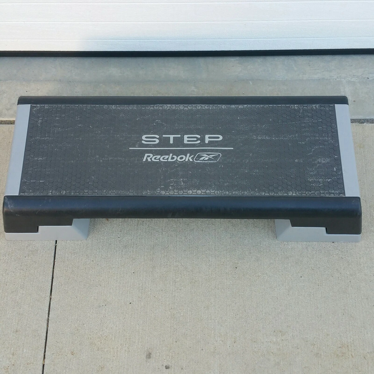 Reebok Aerobics Step Cardio Workout Stepper w Adjustable Risers 6