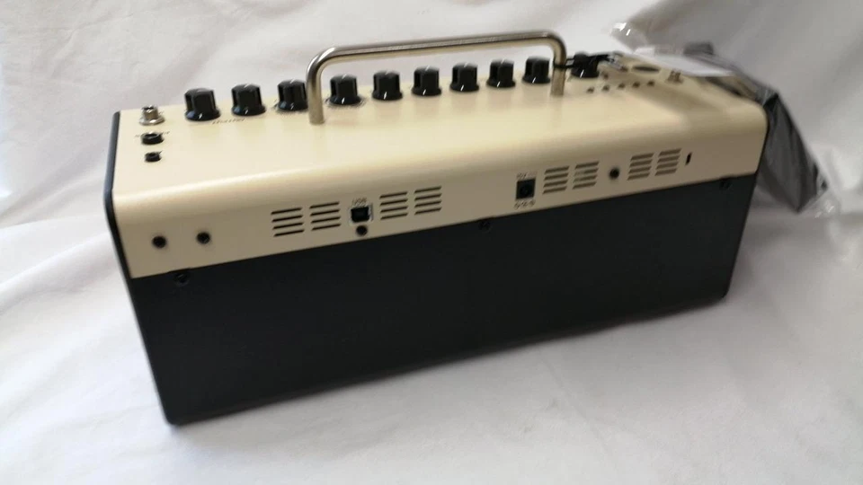 YAMAHA THR10  Guitar Amplifiers From Japan - Image 2 of 3