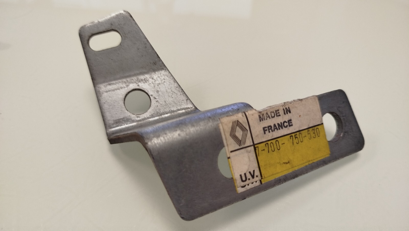 Ferrure de pare-choc d'origine Renault 9 en acier premium pour collection