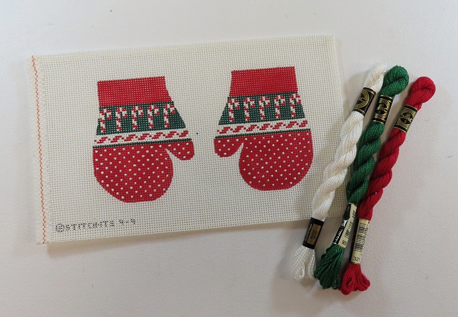 HANDPAINTED NEEDLEPOINT Stitch Its Candy Cane Mittens, Threads (3) eBay
