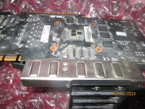 ASUS GeForce GTX 760 192BIT-3GD5-DP 3GB GDDR5 PCI Express Graphics Video Card - Picture 8 of 9