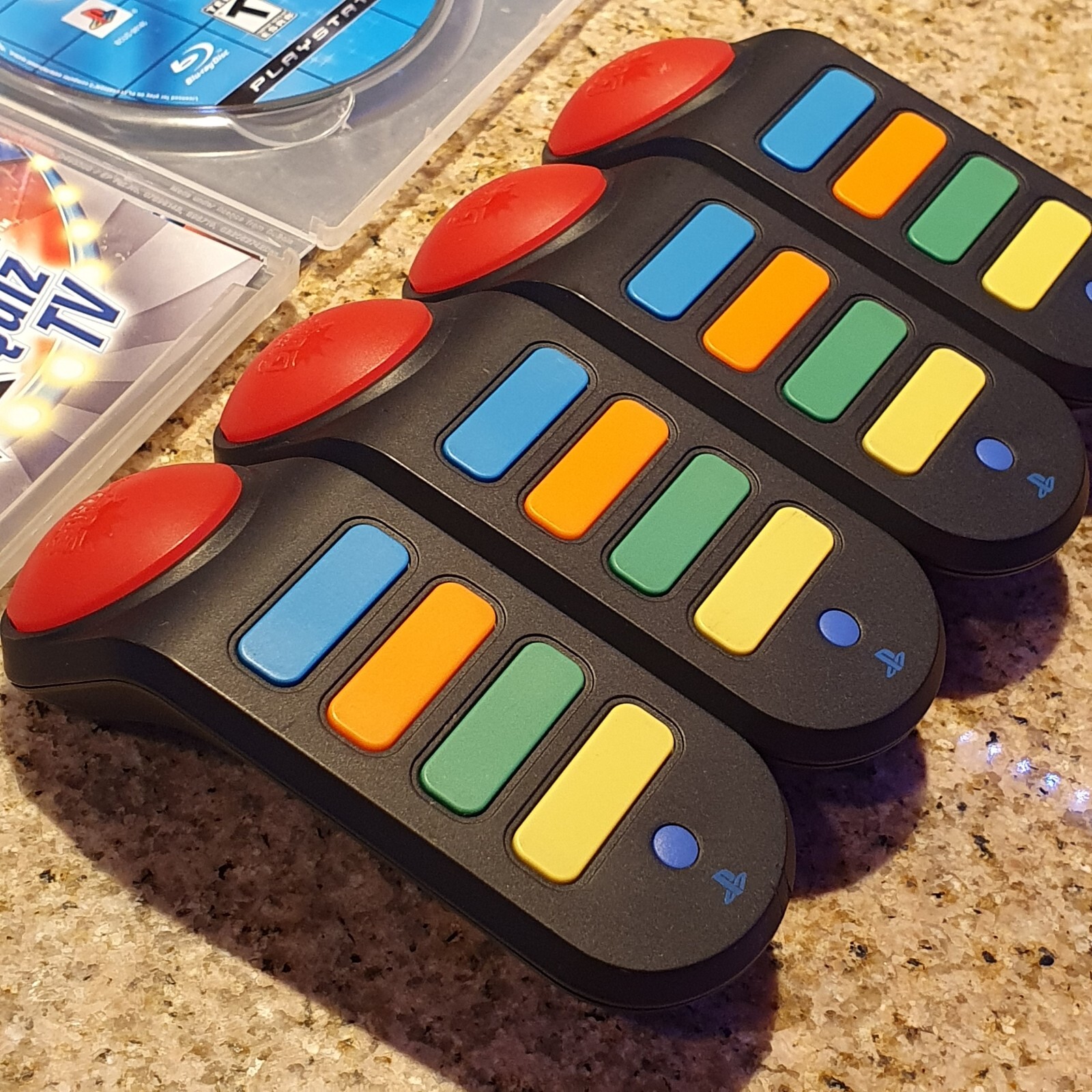 Buzz Quiz TV (Sony PlayStation 3, 2008) With 4 Remotes (NO DONGLE