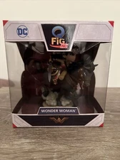 Q-Fig  Max Figurine Wonder Woman on Horse DC Comics Figurine Justice League