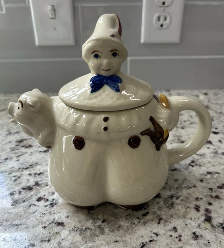 Kitsch Teapot Tom Piper’s Son & Pig Stamped Kitsch Anthropomorphic 1940 Ceramic
