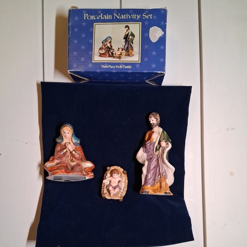 2003 Holy Family Nativity 3pc Set. Hand Painted Porcelain. Coyne's ...