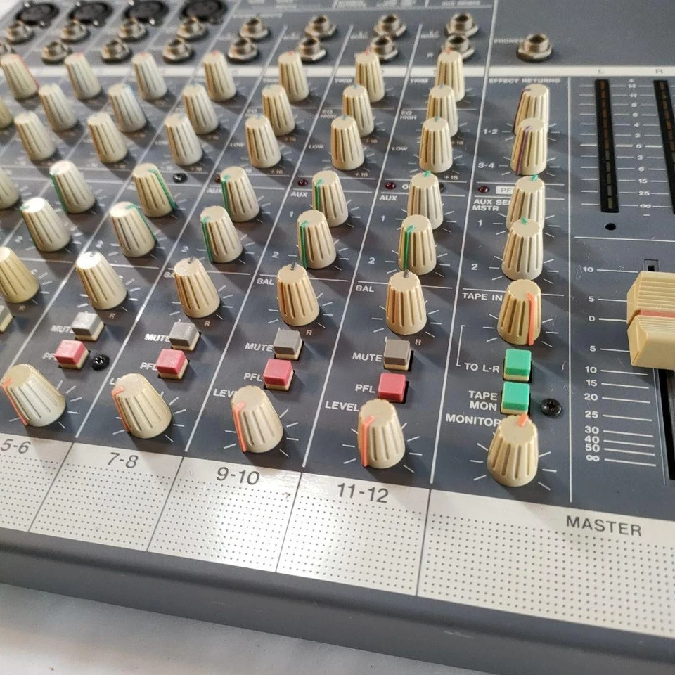 TASCAM M-08 Compact Mixer TEAC Professional Division 12ch AC100V 50/60Hz - Image 2 of 4