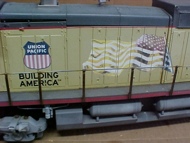 Aristo-Craft 23010 UP Flag & Wings Dash 9-44CW Diesel Locomotive #9599 ( USED ) - Image 3 of 4