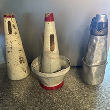 Vintage Humes & Berg foderato in pietra dritto e coppa, e V.J. LaPage Metal Mutes