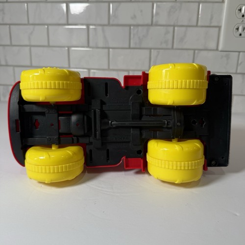 2015 Mattel Disney Pixar Cars Rescue Squad Mater Hydro Wheels Water Toy 11" - Picture 9 of 13