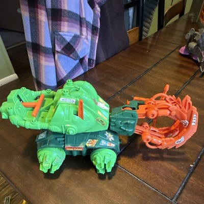TOMY TMNT Teenage Mutant Ninja Turtles Krang Plastic Vehicle for Action Figures