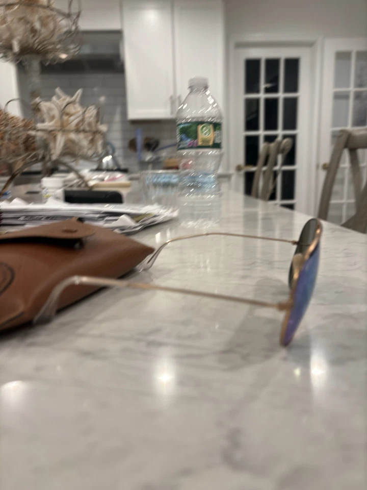 Gafas de sol Aviator Ray Ban con lentes espejadas verdes y azules Foto 3 de 4