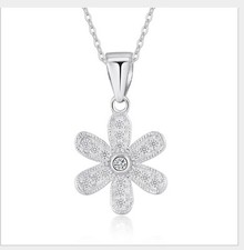 Solid S925 Sterling Silver Necklace Daisy Cubic Zirconia Pendant Gift Box G17