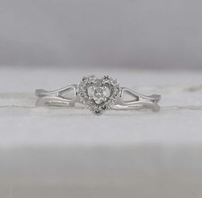 10kt White Gold Womens Round Diamond Heart Promise Bridal Ring 1/10 Cttw