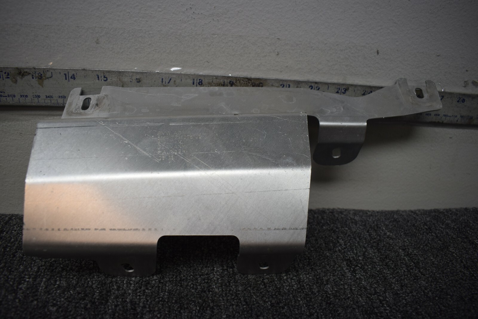 2014-2017 BMW I8 FENDER UPPER COVER FACTORY OEM