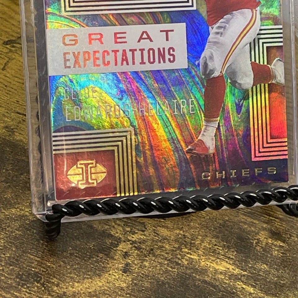 2020 Panini Illusions Clyde Edwards-Helaire Rookie Great Expectations #GE11 - Image 3 of 4