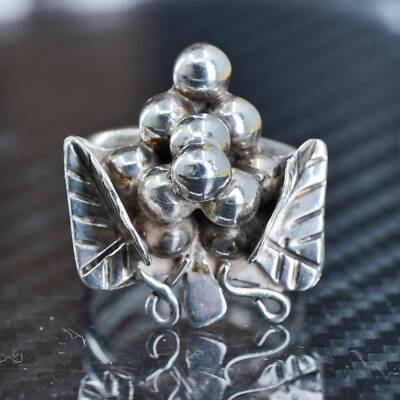 size 6.5, vintage Mexican sterling silver 925 handmade grapes ring 