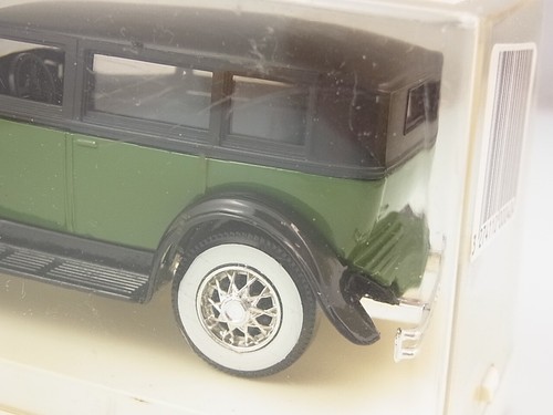 Sólido Age D'Or Duesenberg J 4156 Modelo Verde Clásico - Imagen 4 de 6