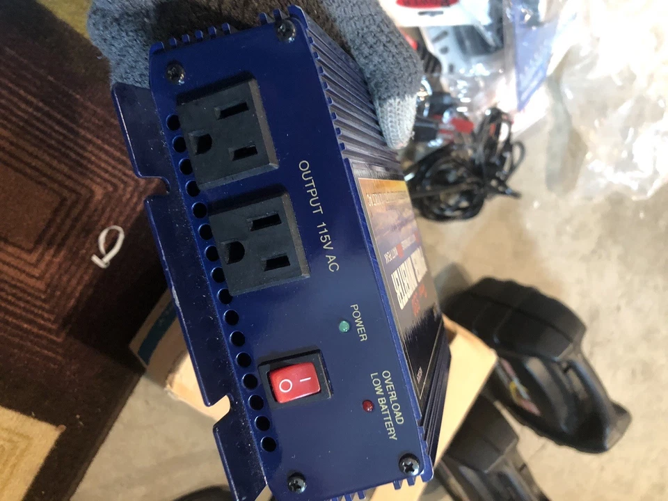 Vector Force 330 DC to AC POWER INVERTER VECO24 600 Watt Peak VINTAGE. - Image 2 of 2