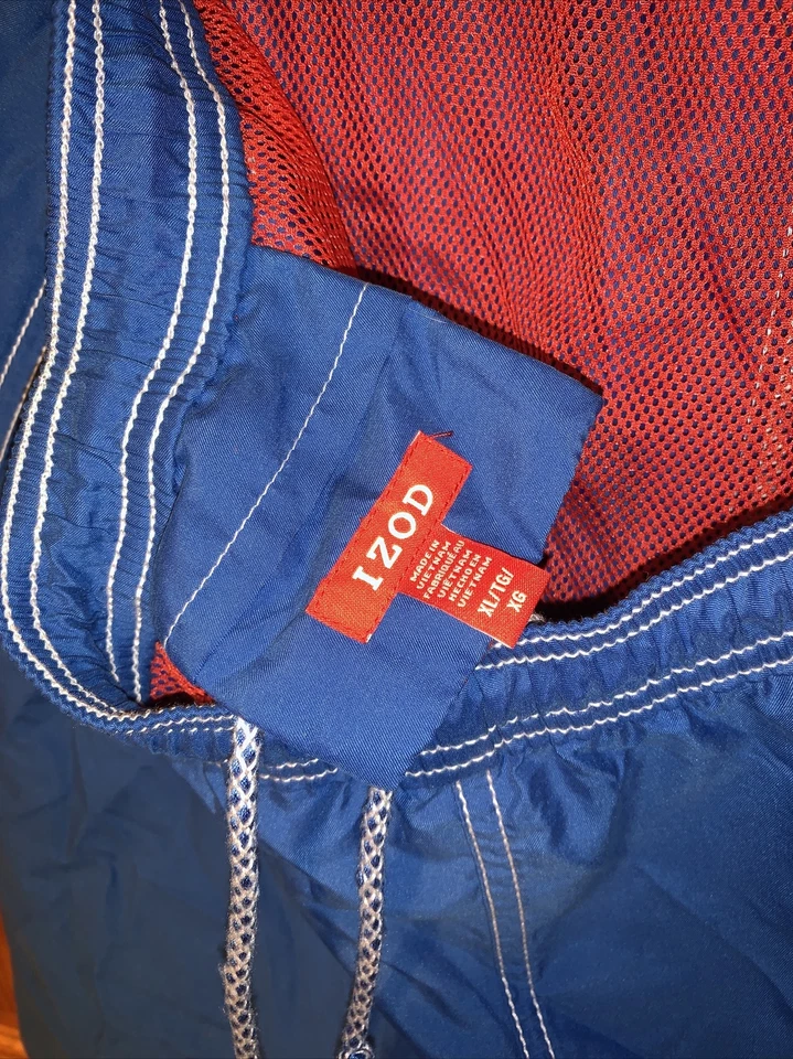 Pantalones cortos de natación IZOD para hombre azules con detalles rojos blancos talla XL retro Foto 4 de 4
