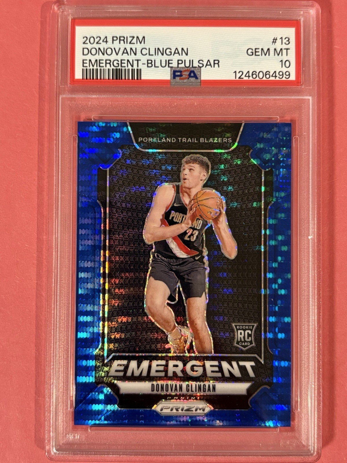 2024-25 Panini Prizm Donovan Clingan #13 (RC) Emergent Blue Pulsar /99 - PSA 10