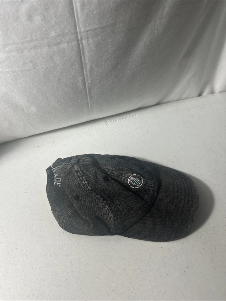 Sombrero negro vaquero con correa ajustable Grenade Foto 3 de 4