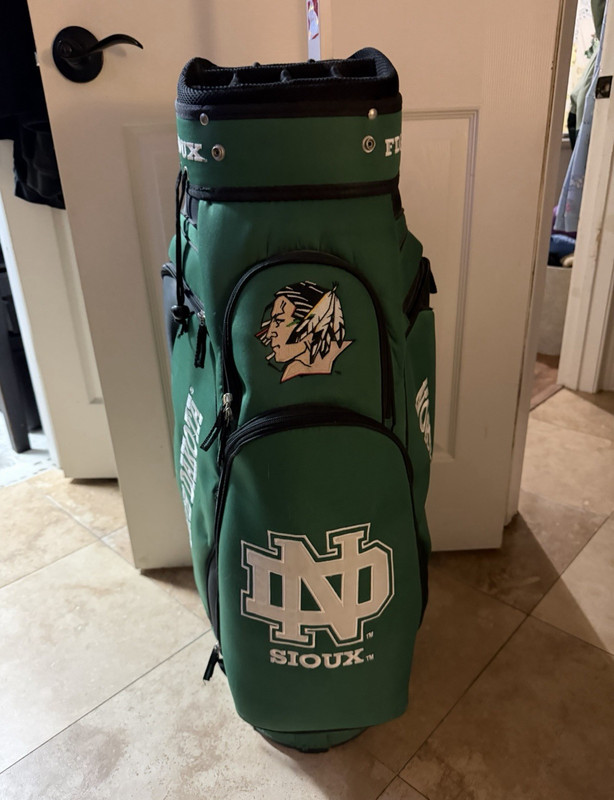Team Golf North Dakota Fighting Sioux Green/Black Carry Golf Bag Strap