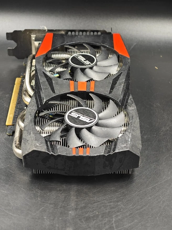 ASUS GTX 760 2GB GDDR5 Graphics Card - Used, Working, Scratched - Image 3 of 4