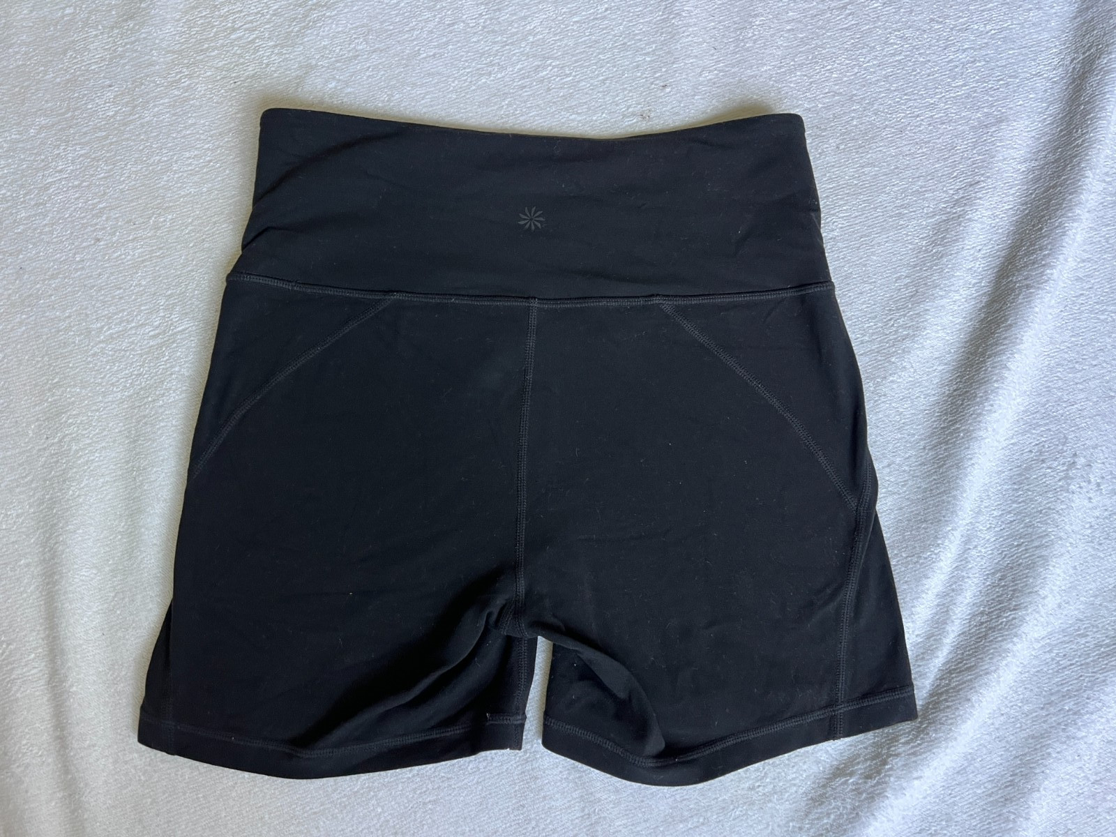Athleta Women's Black   Shorts  Stretch Athletic