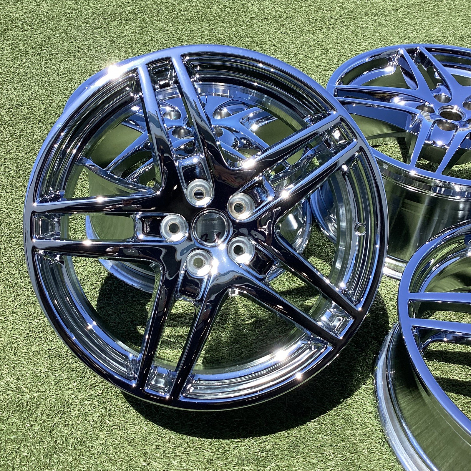 Ferrari F430 Front Wheels Set of 4 Chrome P/N 217483