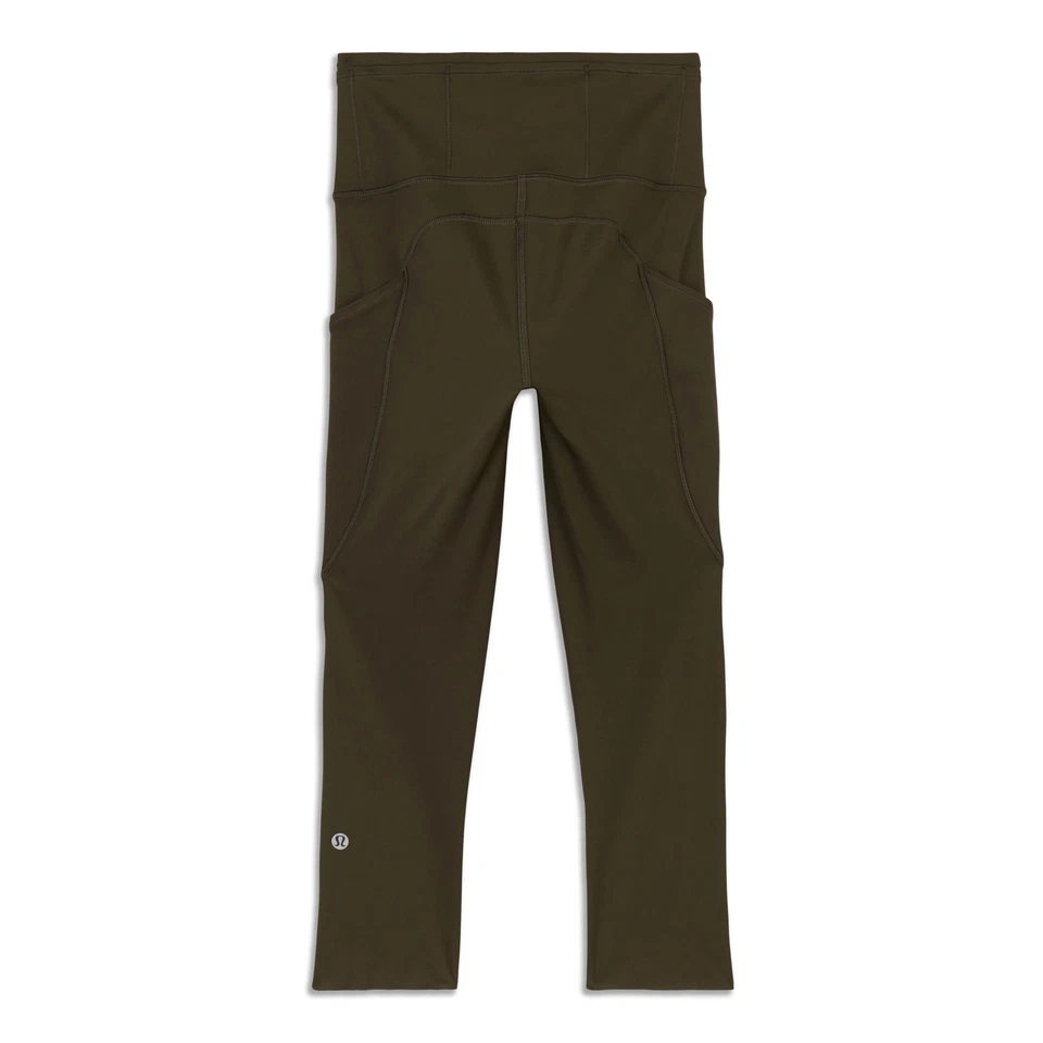 Lululemon быстрая и бесплатная высокая посадка укороченный размер 4 темно-оливковый