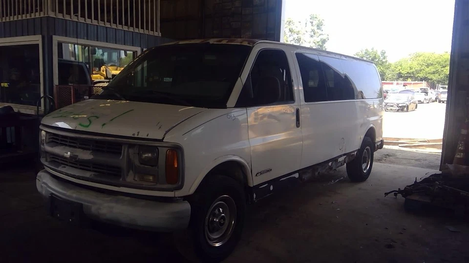 Used Left Sun Visor fits: 2001 Chevrolet Express 3500 van L. vinyl Left Grade A - Image 4 of 4