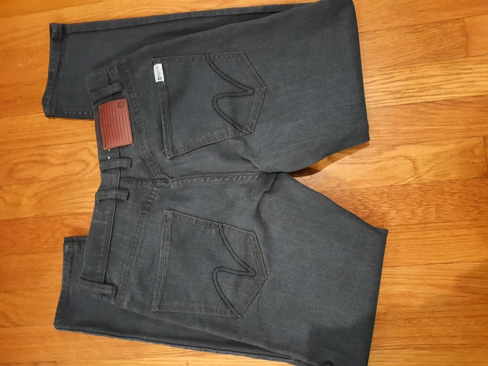 Jeans Matrix Surveyor Classic Tapper Denim 28 x 29 Foto 3 de 4