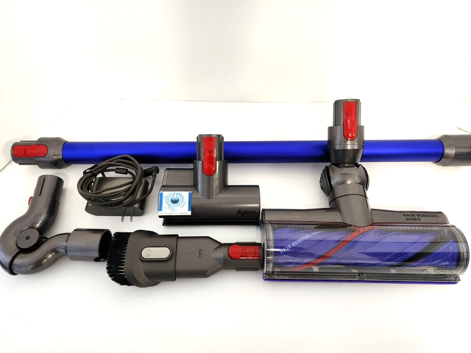 Dyson Cyclone V8 Animal Cordless Stick Vacuum Cleaner Plus Accessories