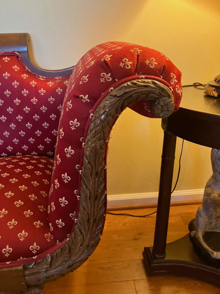 Antiguo sofá de caoba tallada, período federal, ca 1810-30 Foto 4 de 4