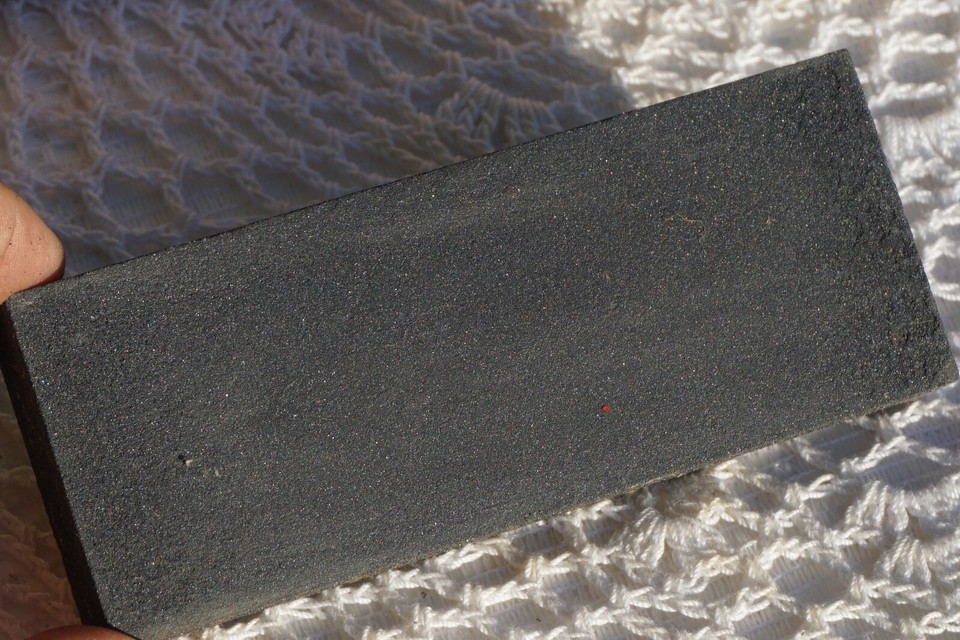 LOT OF 4 KNIFE SHARPENING STONES BUCK BROWNING SEARS SMITH'S ARKANSAS